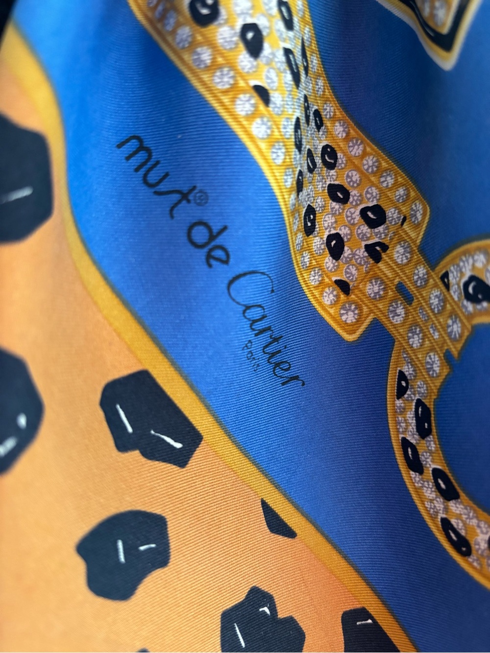 Cartier "Must de" Line Silk Scarf in Green, Blue & Orange, Vintage. Callouts. - Picture 3 of 11